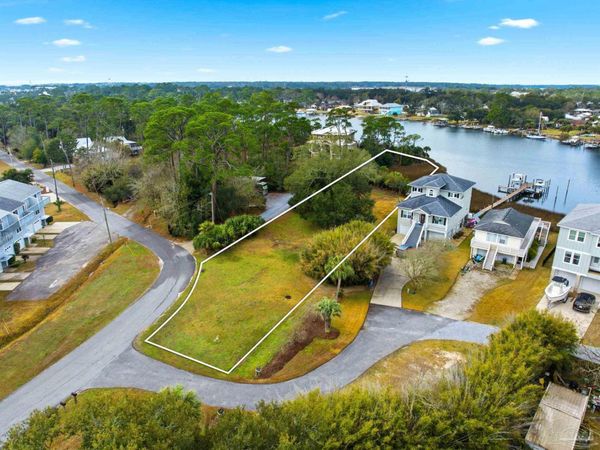 405 Creary St, Pensacola, FL 32507