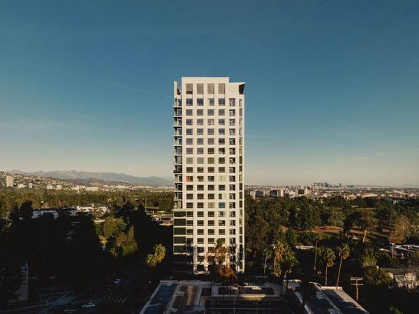 1200 Club View Drive, Unit 14S, Los Angeles, CA 90024