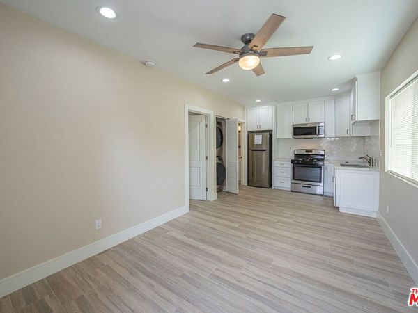 21315 Kingsbury Street, Chatsworth, CA 91311