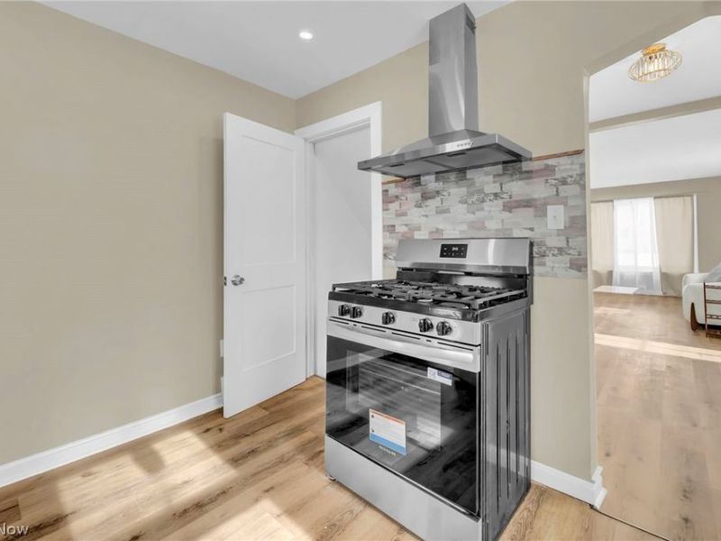 926 Winton Avenue , Akron, OH 44320 Photo 11