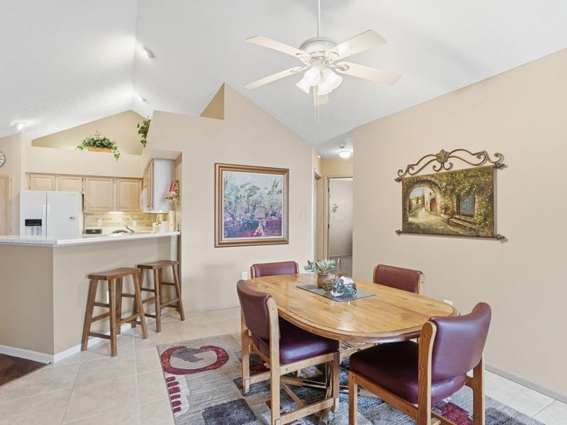 2237 Ravine Woods Drive, Grove City, OH 43123 Photo 13