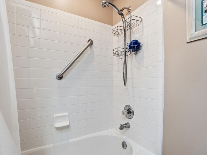 2237 Ravine Woods Drive, Grove City, OH 43123 Photo 44