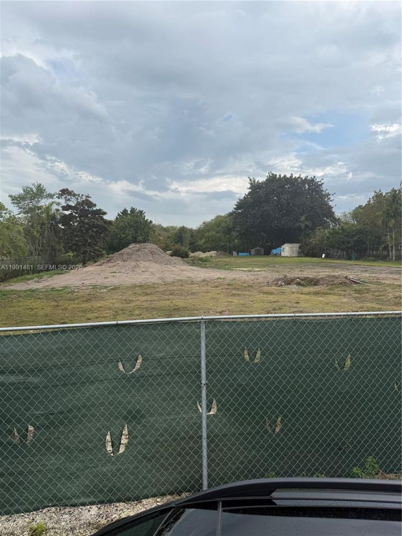 9860 SW 60th St , Miami, FL 33173 Photo