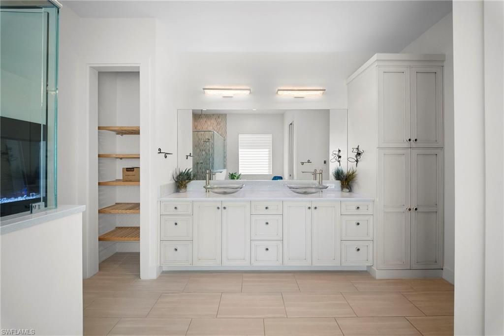 3721 Sapphire Cove Cir, Naples, FL 34114 Photo