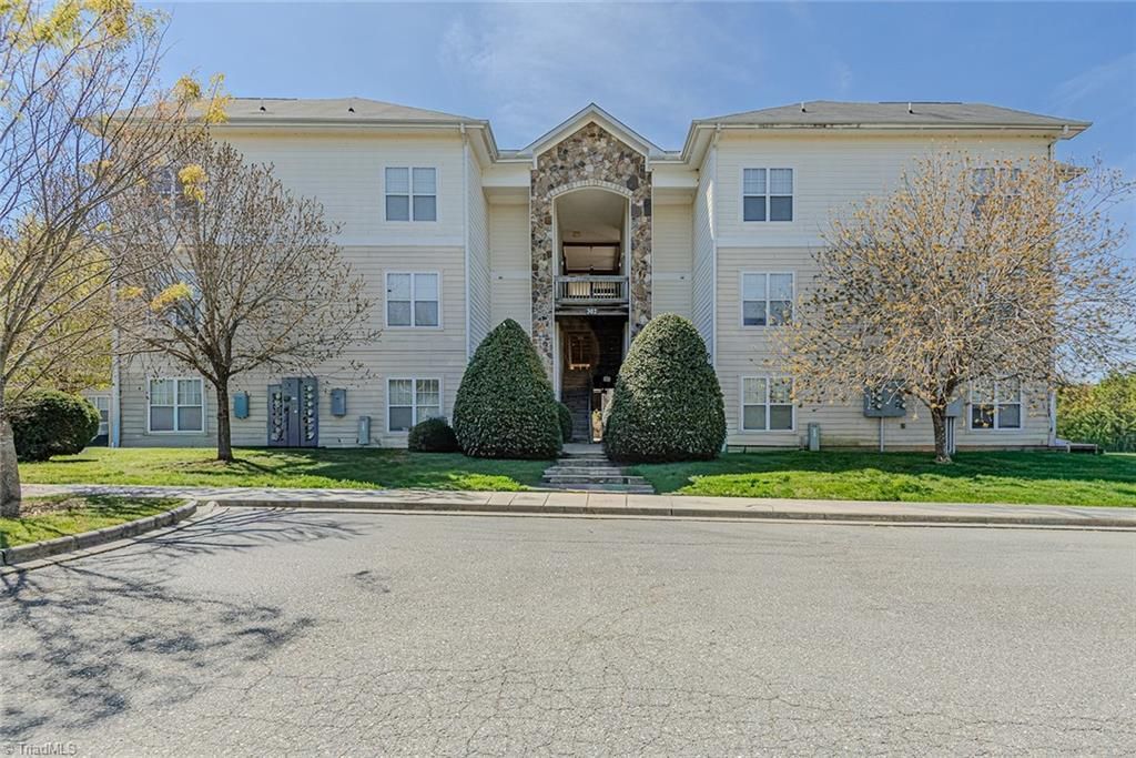 302 Campus Walk Trail, Unit 101, Elon, NC 27244 Main Photo