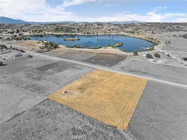 41620 Lakefront Drive, Aguanga, CA 92536