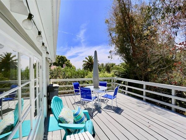 460 Saint Anns Drive, Laguna Beach, CA 92651
