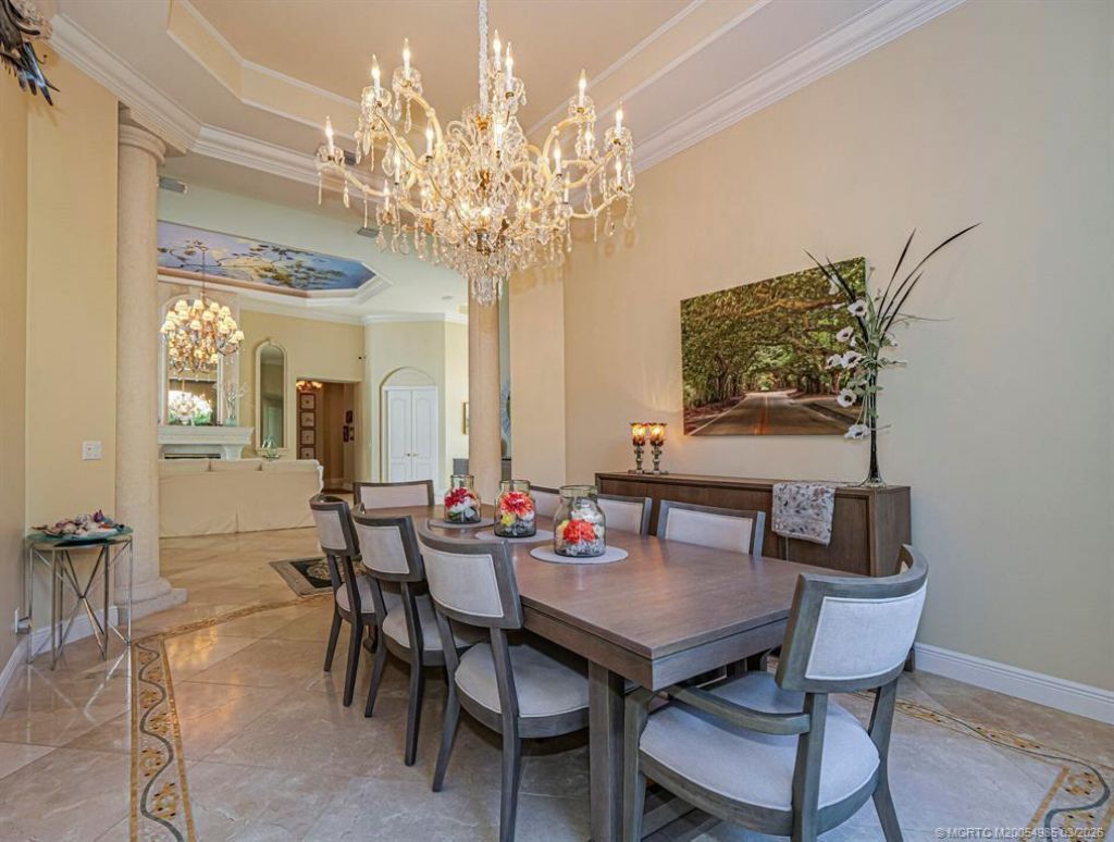 226 SW Palm Cove Drive, Palm City, FL 34990 Photo