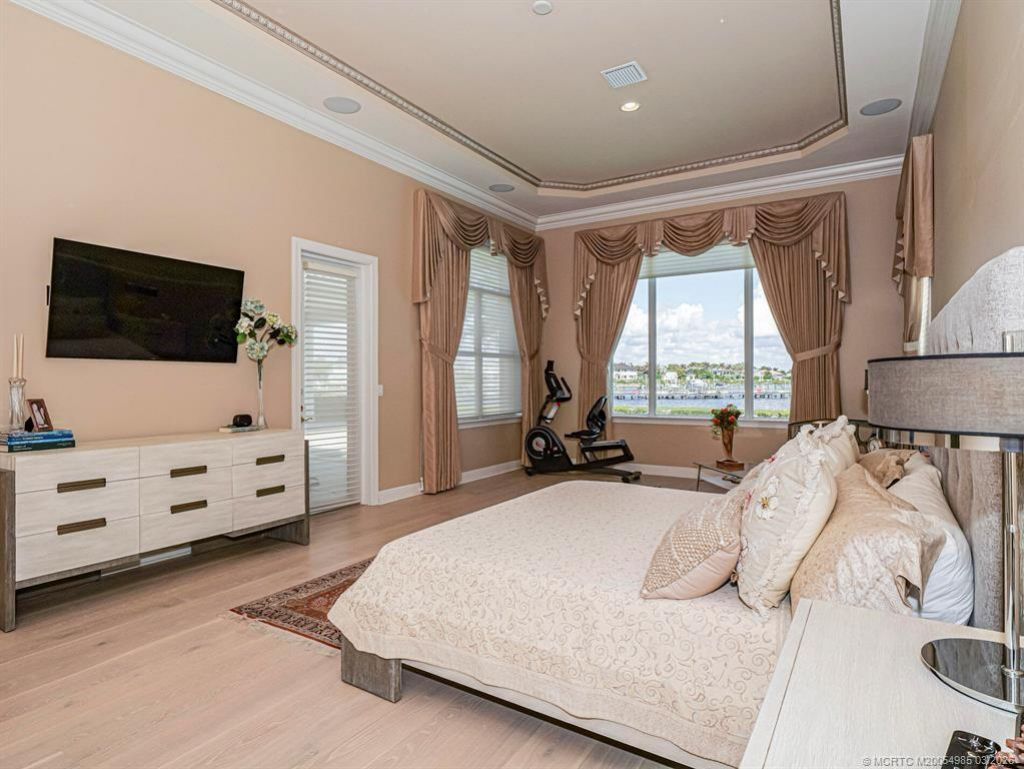 226 SW Palm Cove Drive, Palm City, FL 34990 Photo