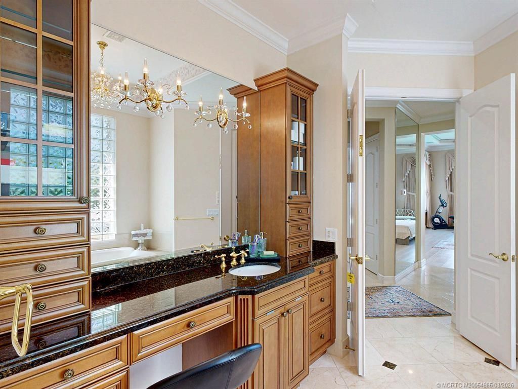 226 SW Palm Cove Drive, Palm City, FL 34990 Photo