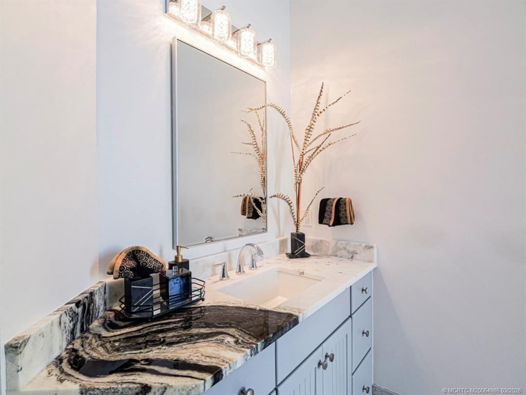 226 SW Palm Cove Drive, Palm City, FL 34990 Photo