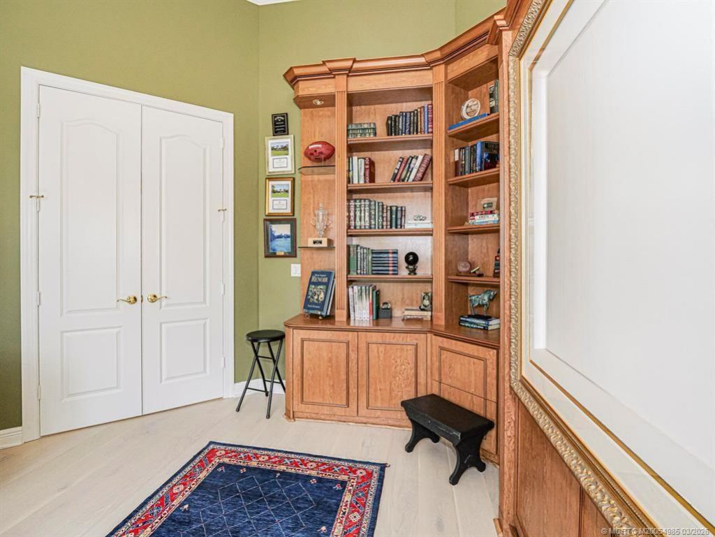 226 SW Palm Cove Drive, Palm City, FL 34990 Photo