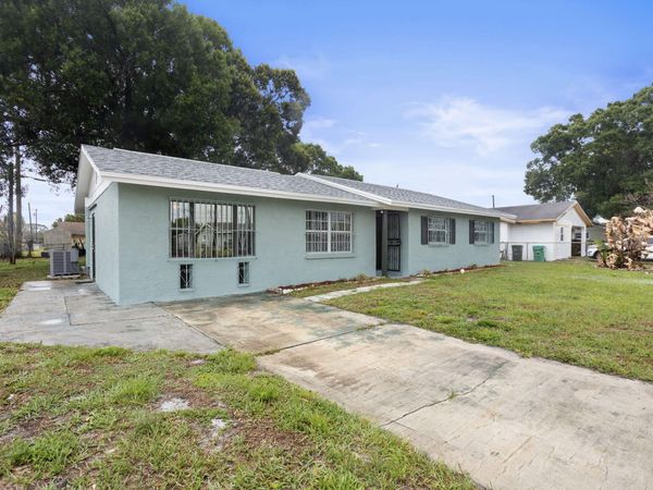 307 Essex Drive, Fort Pierce, FL 34946