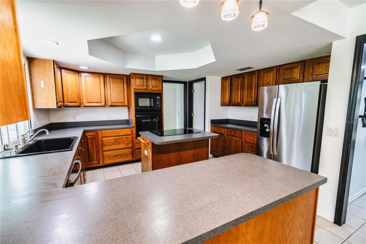 2119 Shady Oaks Drive , Valrico, FL 33594 Photo