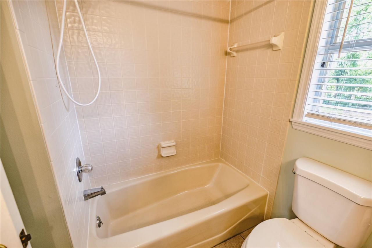 2119 Shady Oaks Drive , Valrico, FL 33594 Photo