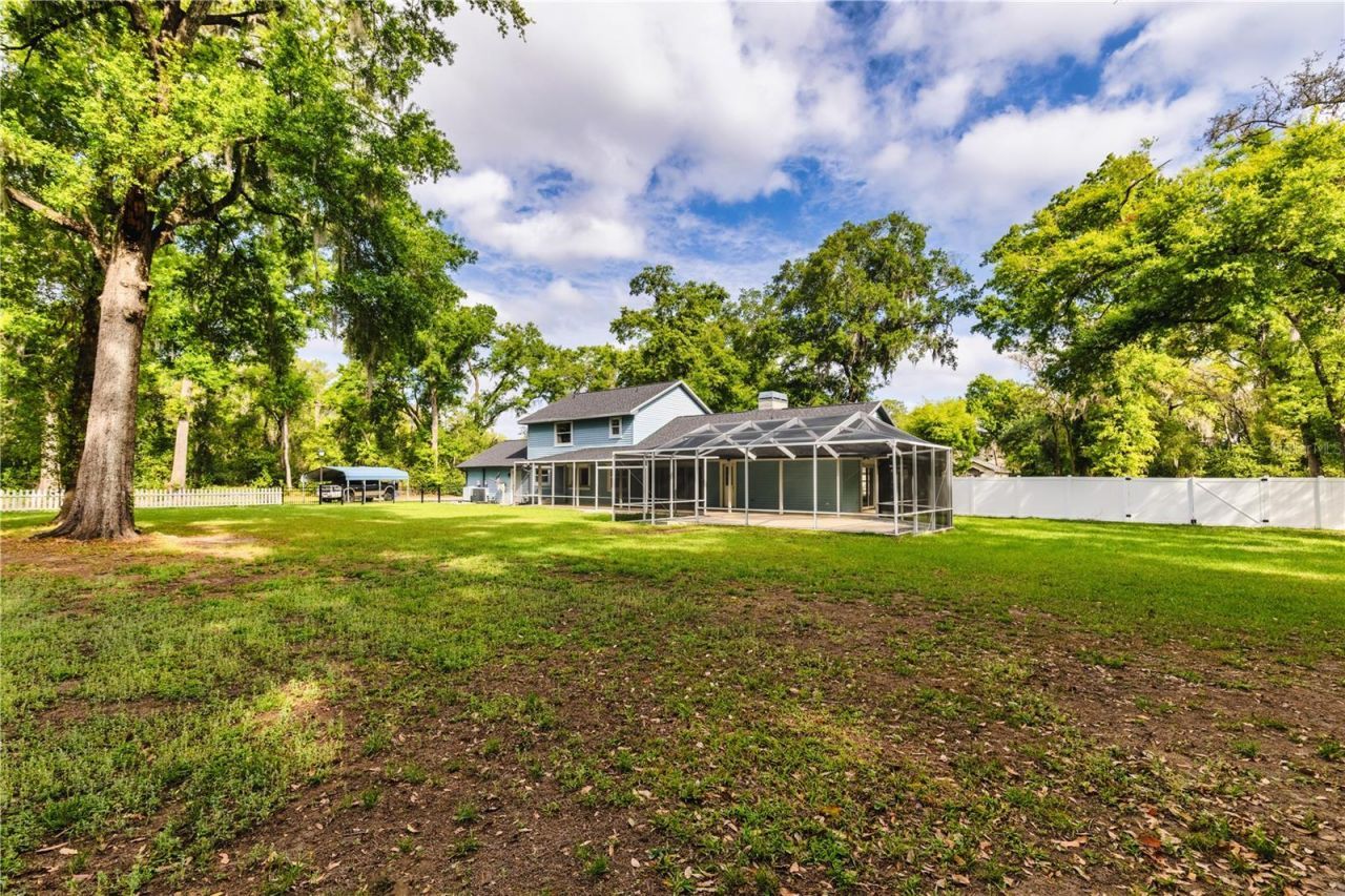 2119 Shady Oaks Drive , Valrico, FL 33594 Photo