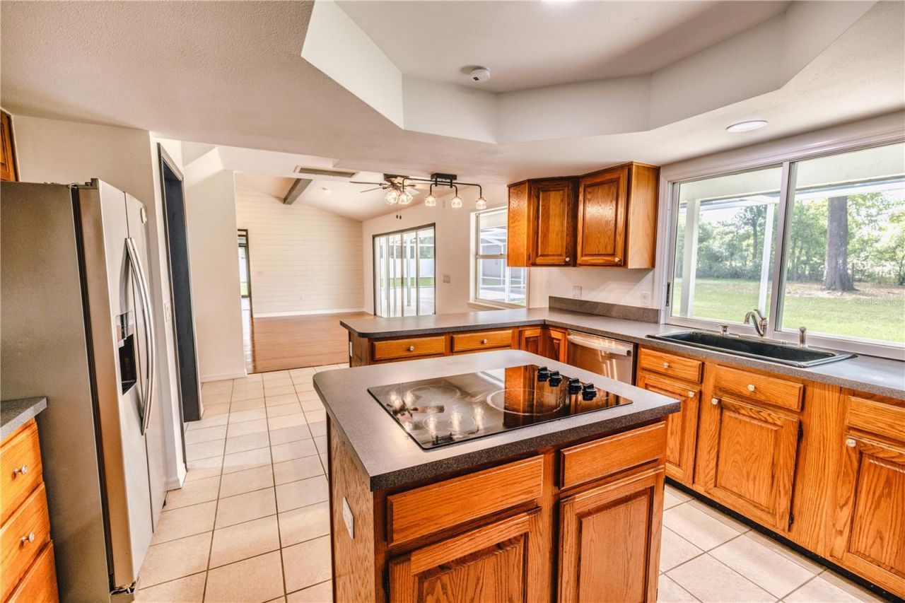 2119 Shady Oaks Drive , Valrico, FL 33594 Photo