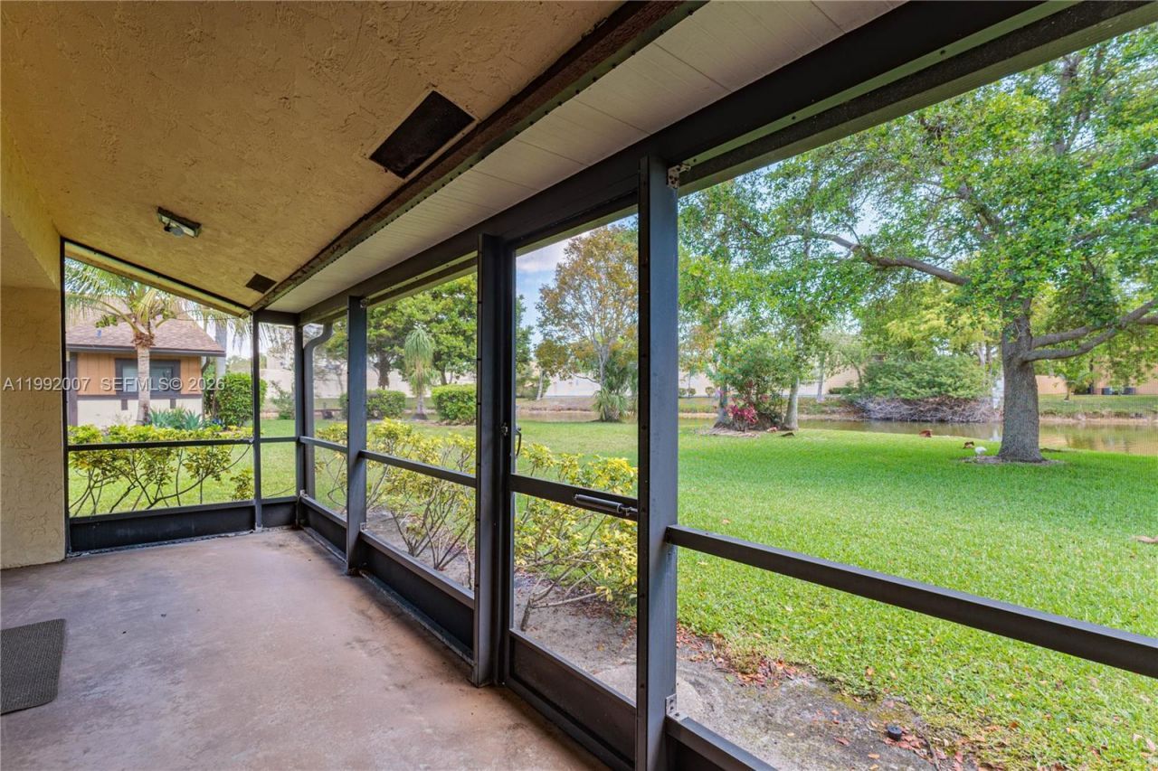 723 Banks Rd, Margate, FL 33063 Photo