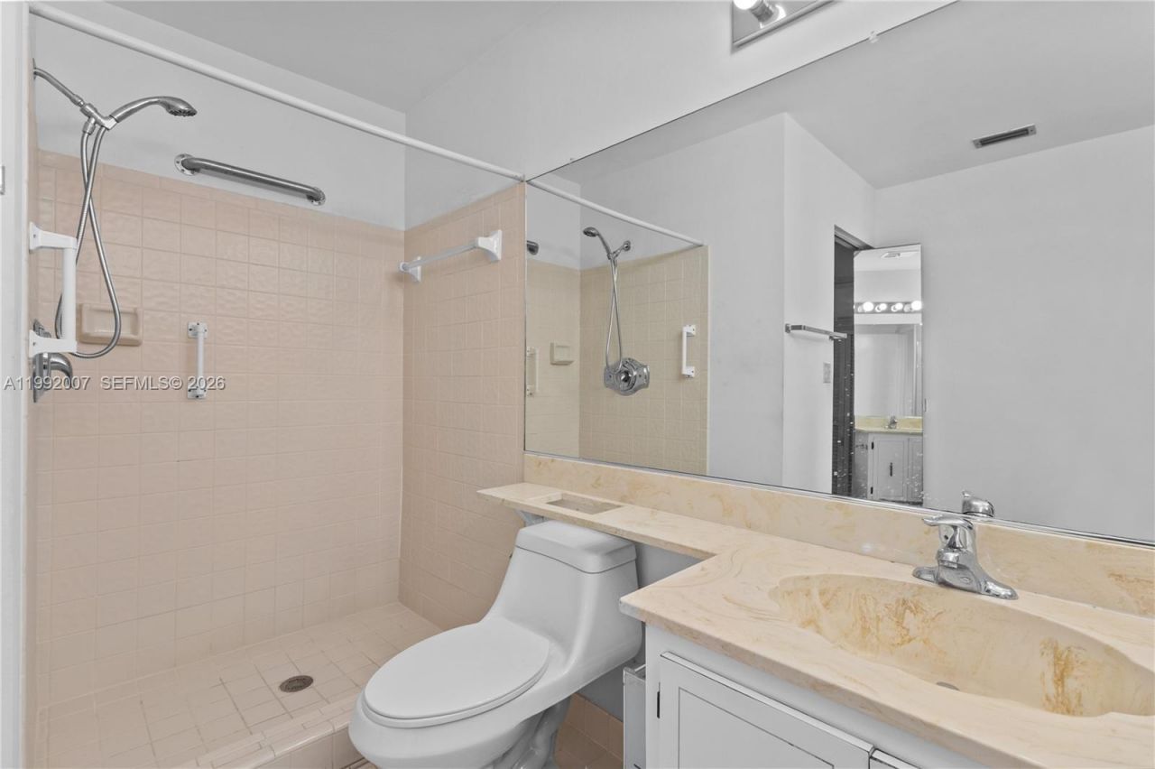 723 Banks Rd, Margate, FL 33063 Photo