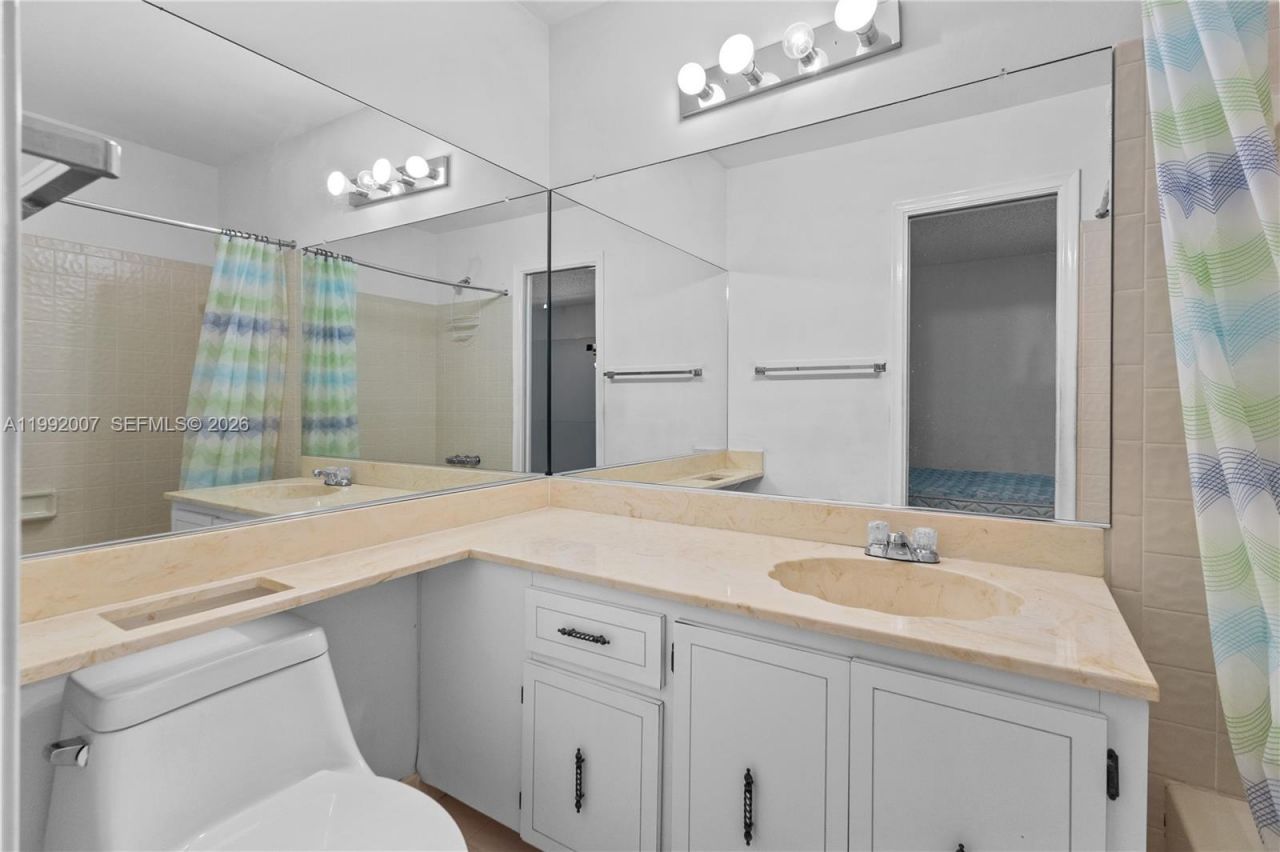 723 Banks Rd, Margate, FL 33063 Photo