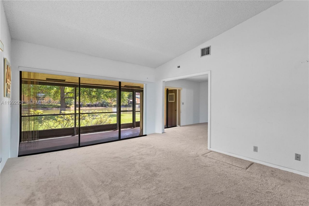 723 Banks Rd, Margate, FL 33063 Photo