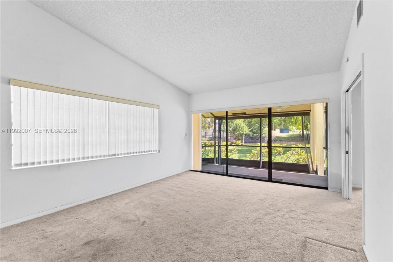 723 Banks Rd, Margate, FL 33063 Photo