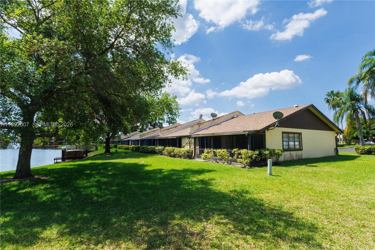 723 Banks Rd, Margate, FL 33063 Photo