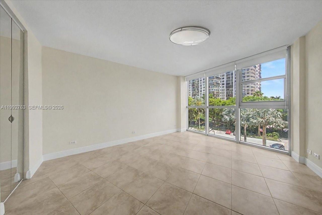 2451 Brickell Ave, Unit 4F, Miami, FL 33129 Photo