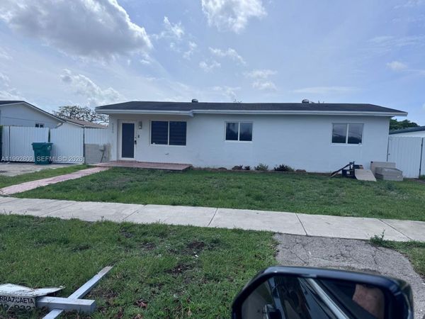 6200 SW 109th Ave, Miami, FL 33173