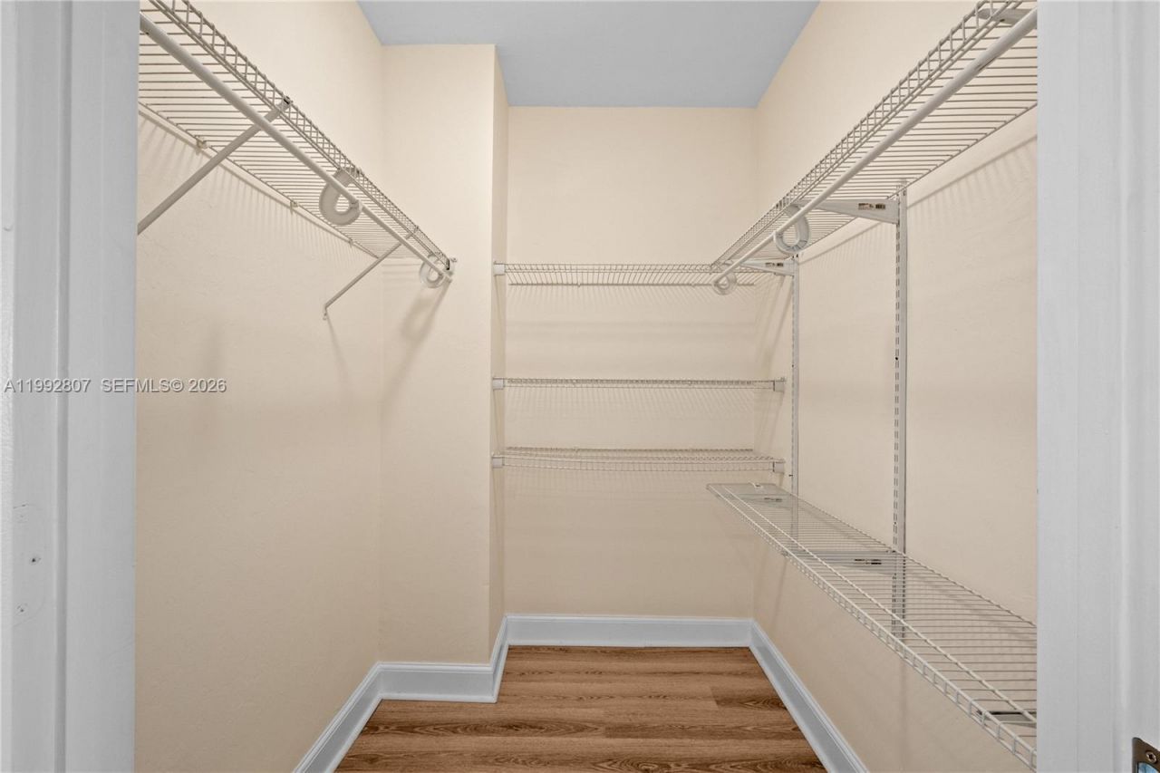 15051 Royal Oaks Ln , Unit 2103, North Miami, FL 33181 Photo