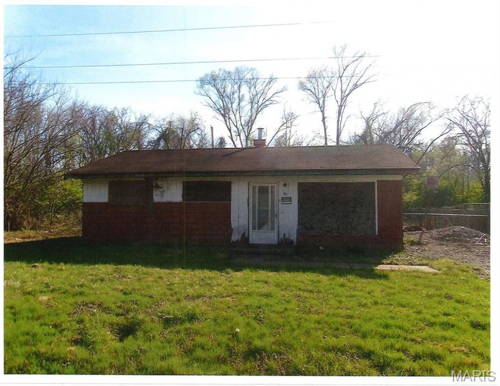 165 And 167 Amelia Drive , Cahokia, IL 62206 Main Photo
