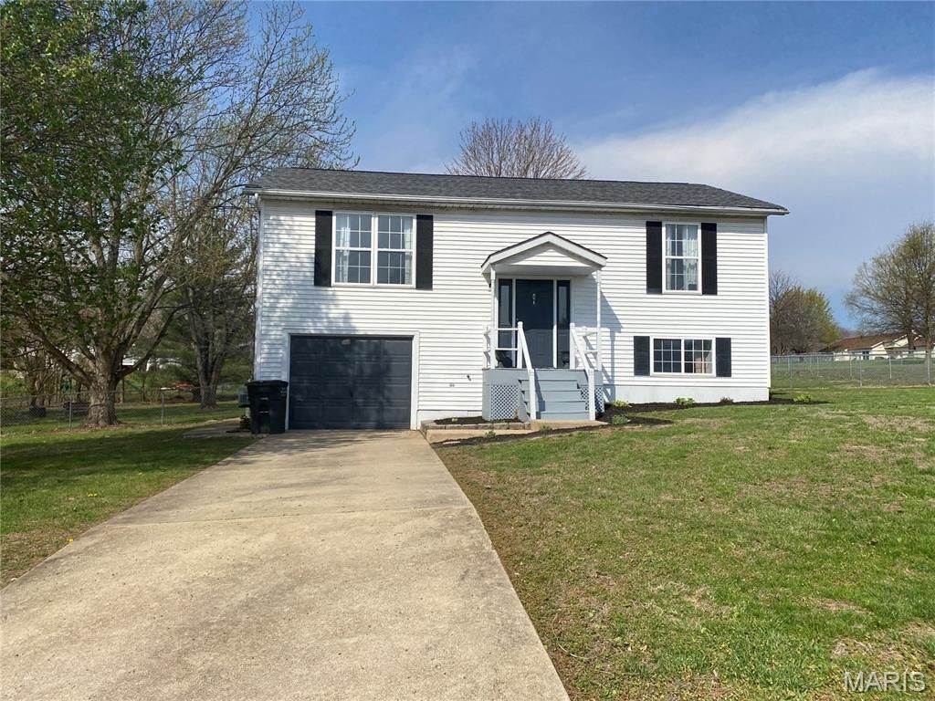 6252 Yellow Brick Road , Washington, MO 63090 Main Photo