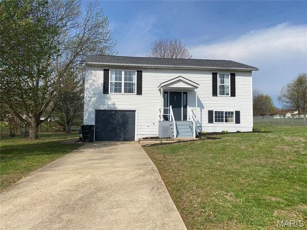 6252 Yellow Brick Road , Washington, MO 63090