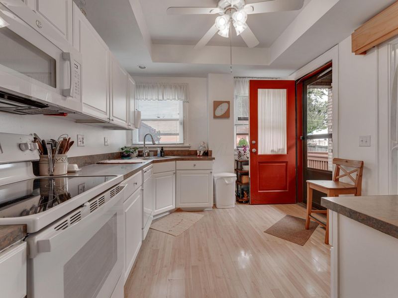 846-848 Summit Street , Columbus, OH 43215 Photo 12