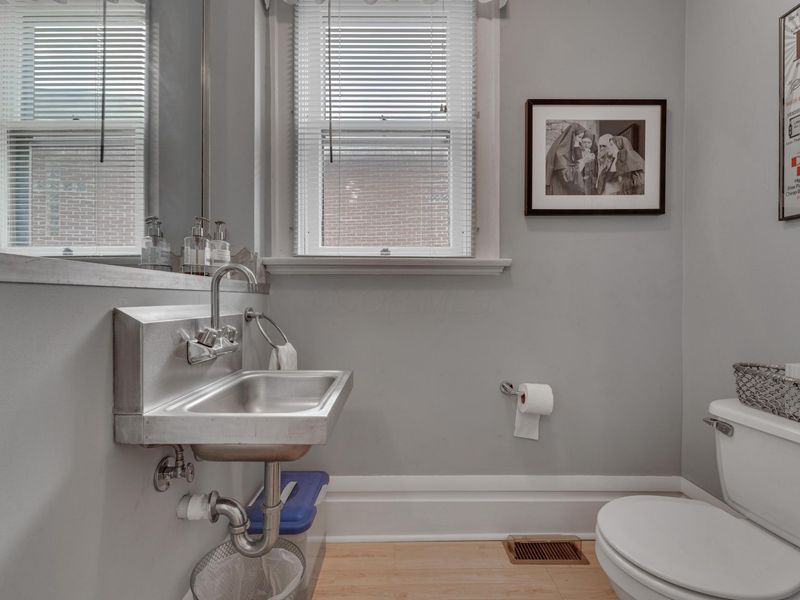 846-848 Summit Street , Columbus, OH 43215 Photo 14