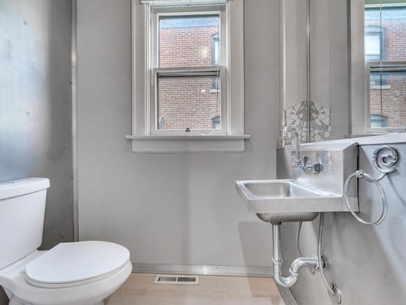 846-848 Summit Street , Columbus, OH 43215 Photo 40