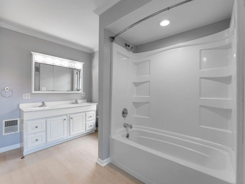 846-848 Summit Street , Columbus, OH 43215 Photo 52