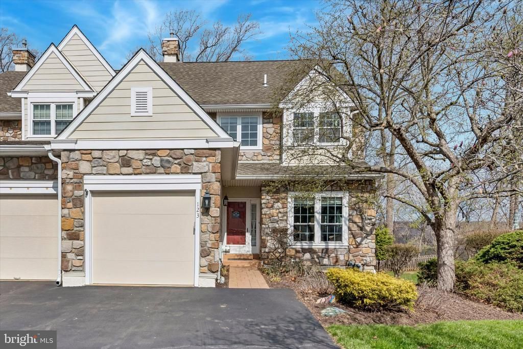 123 DAYLESFORD BOULEVARD, BERWYN, PA 19312
