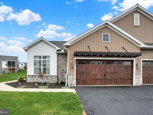 797 AURORA DRIVE, MECHANICSBURG, PA 17055