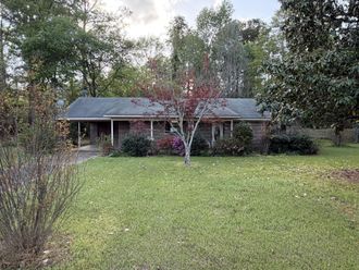 269 Eulie Columbus, MS 39702