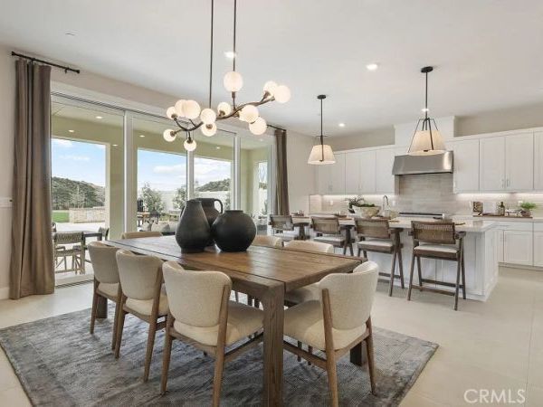 24341 Camino Oceano, Valencia, CA 91354