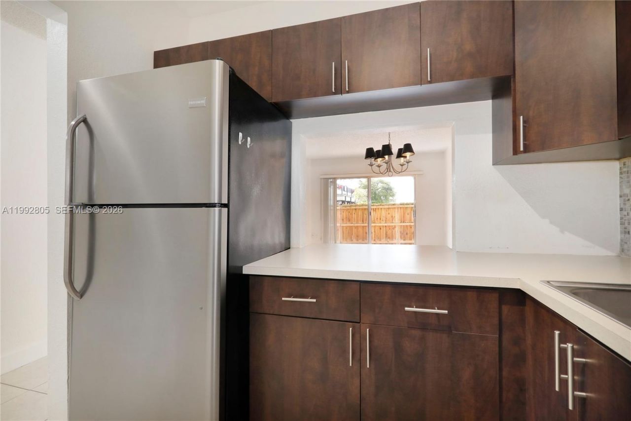 10900 SW 104th St , Unit 110, Miami, FL 33176 Photo