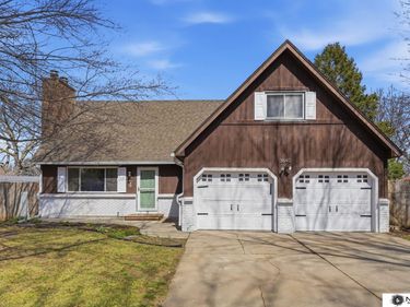 3640 Wildbriar Lane, Lincoln, NE 68516