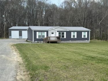 98 Brooks Lane, Russell Springs, KY 42642