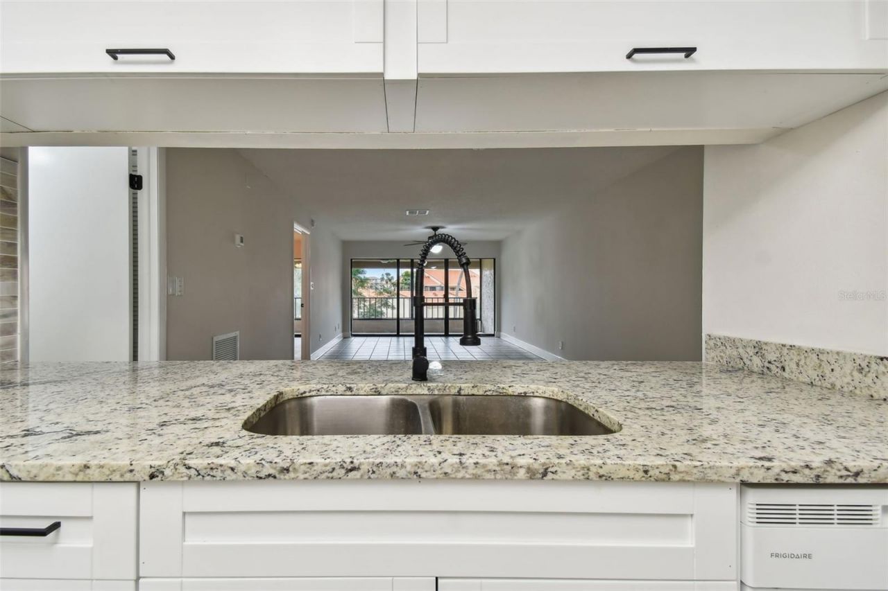 4800 Brittany Drive S, Unit 102, Saint Petersburg, FL 33715 Photo