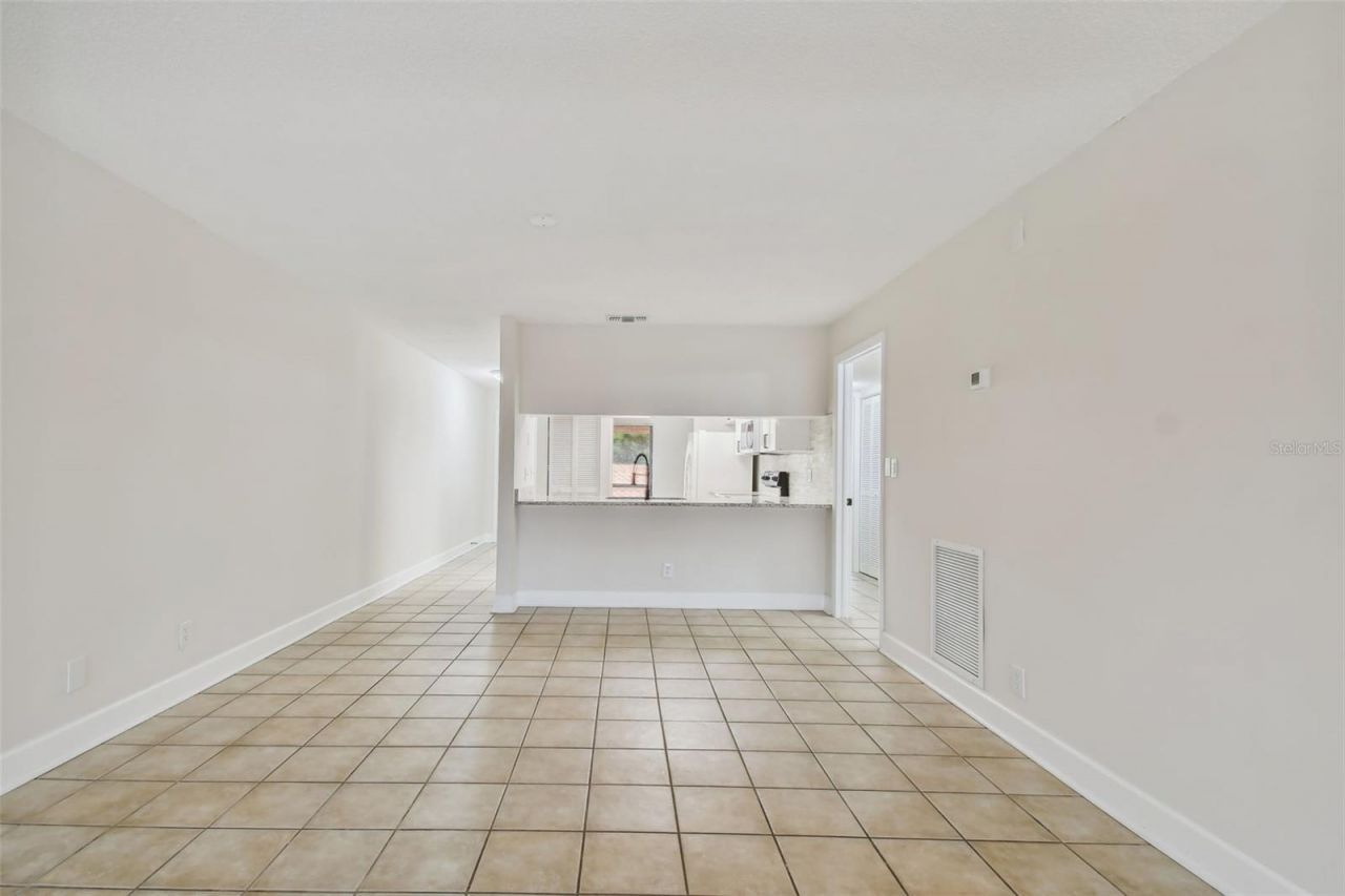 4800 Brittany Drive S, Unit 102, Saint Petersburg, FL 33715 Photo