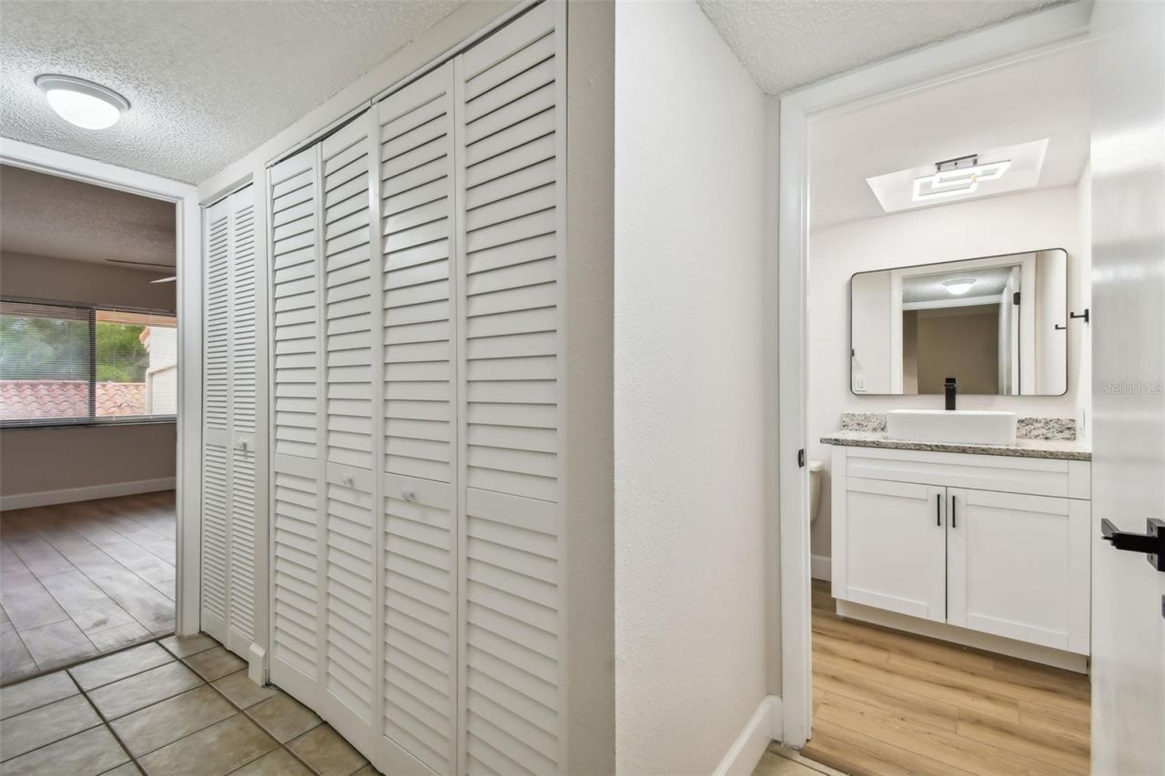 4800 Brittany Drive S, Unit 102, Saint Petersburg, FL 33715 Photo