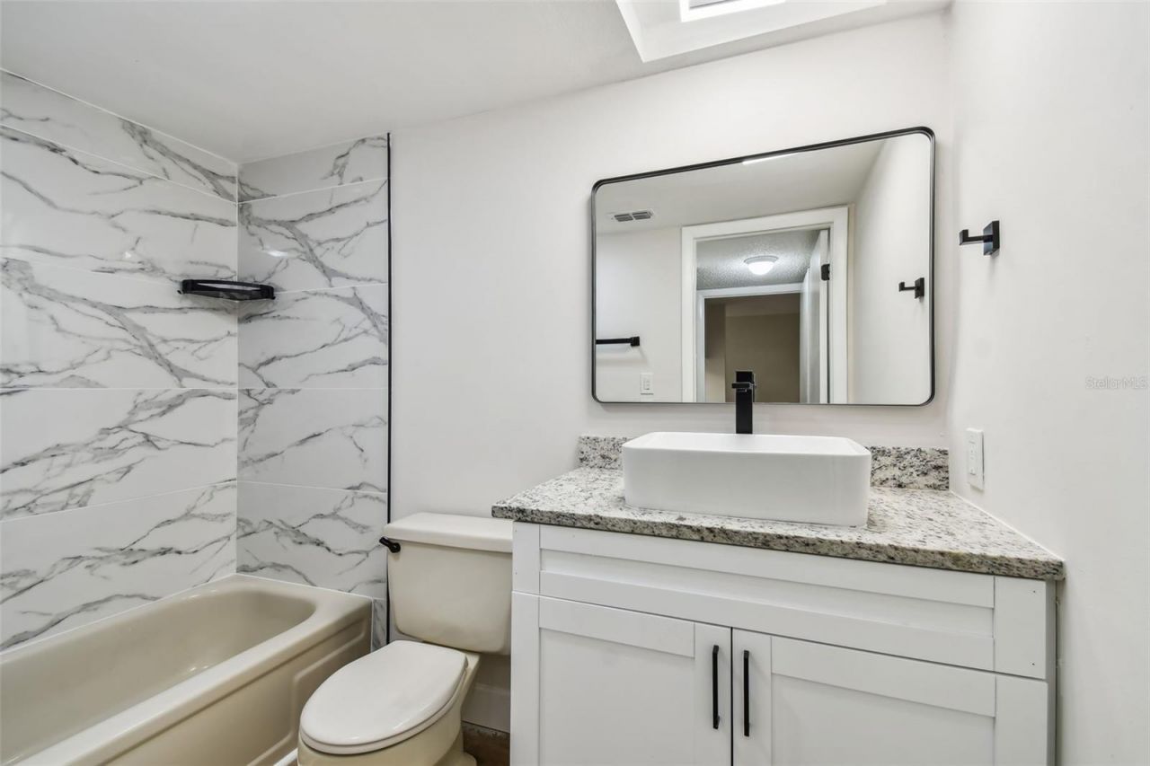 4800 Brittany Drive S, Unit 102, Saint Petersburg, FL 33715 Photo