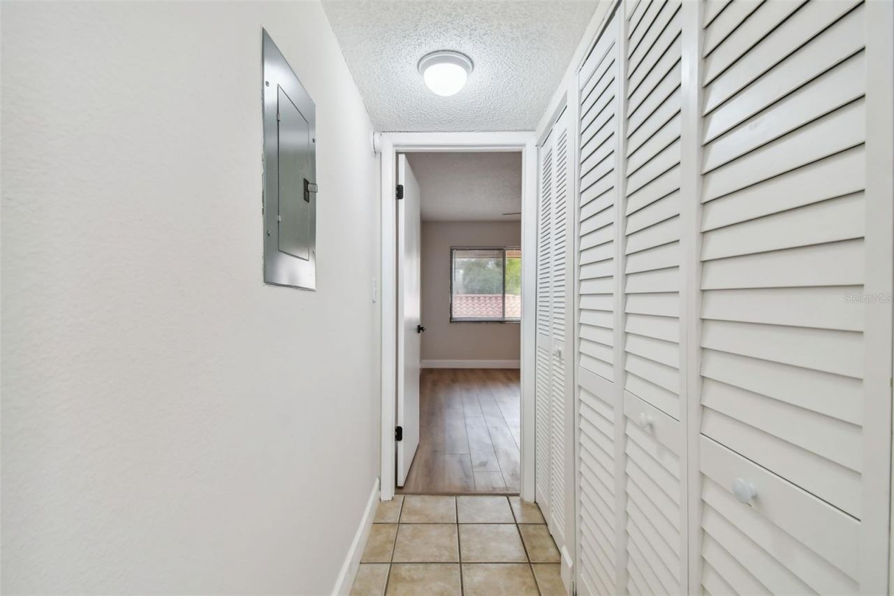 4800 Brittany Drive S, Unit 102, Saint Petersburg, FL 33715 Photo