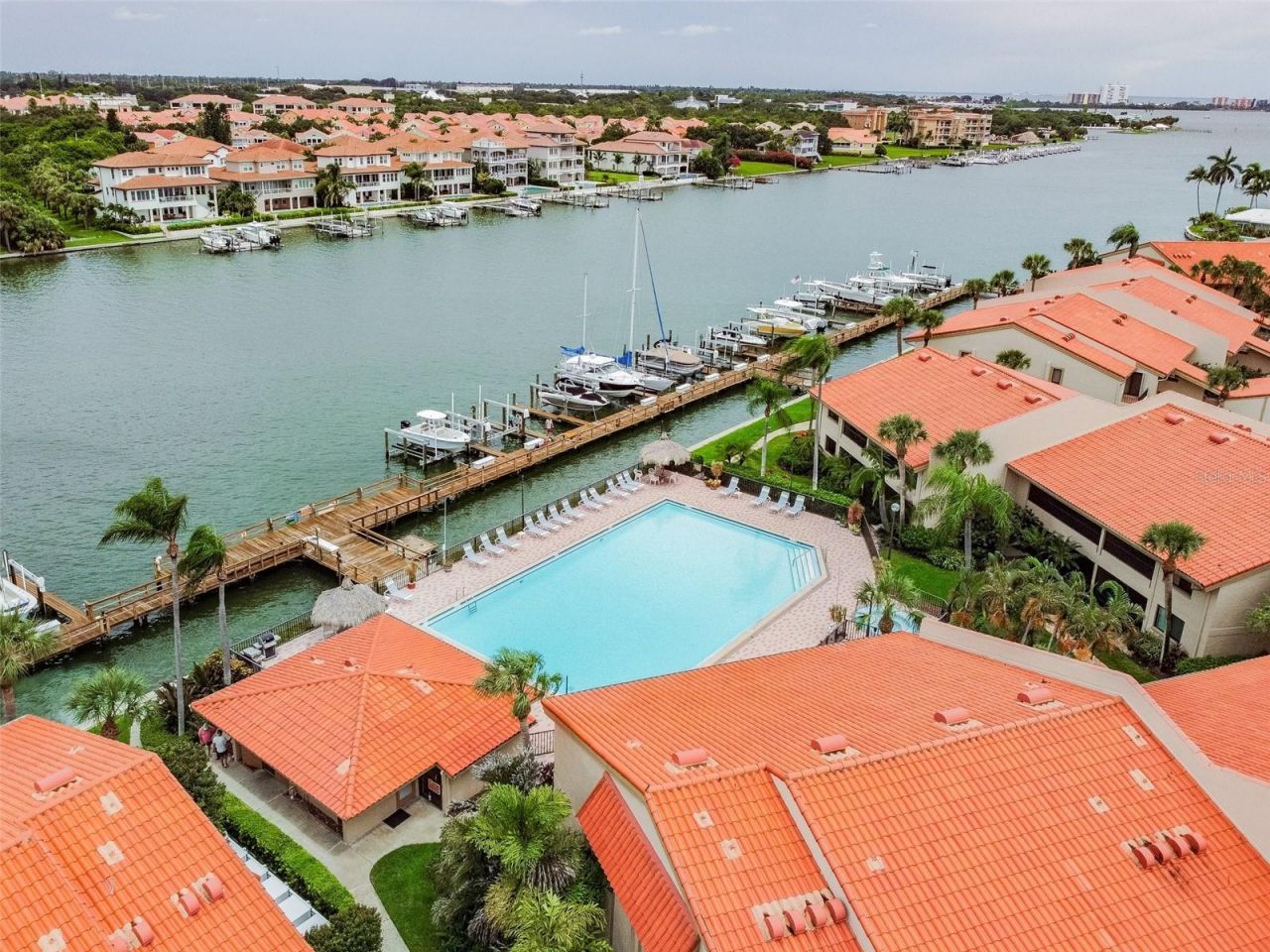 4800 Brittany Drive S, Unit 102, Saint Petersburg, FL 33715 Photo